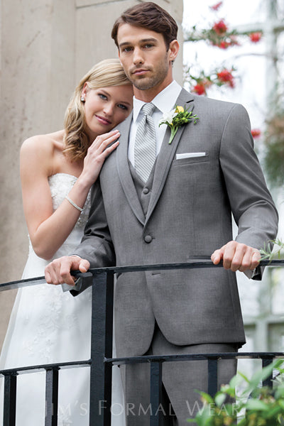 What Does Spring Bring for Wedding Tuxedos Southern Wisconsin?